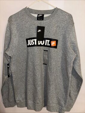 Nike Men’s Grey Crewneck Sweatshirt with 'Just Do It.' Graphic